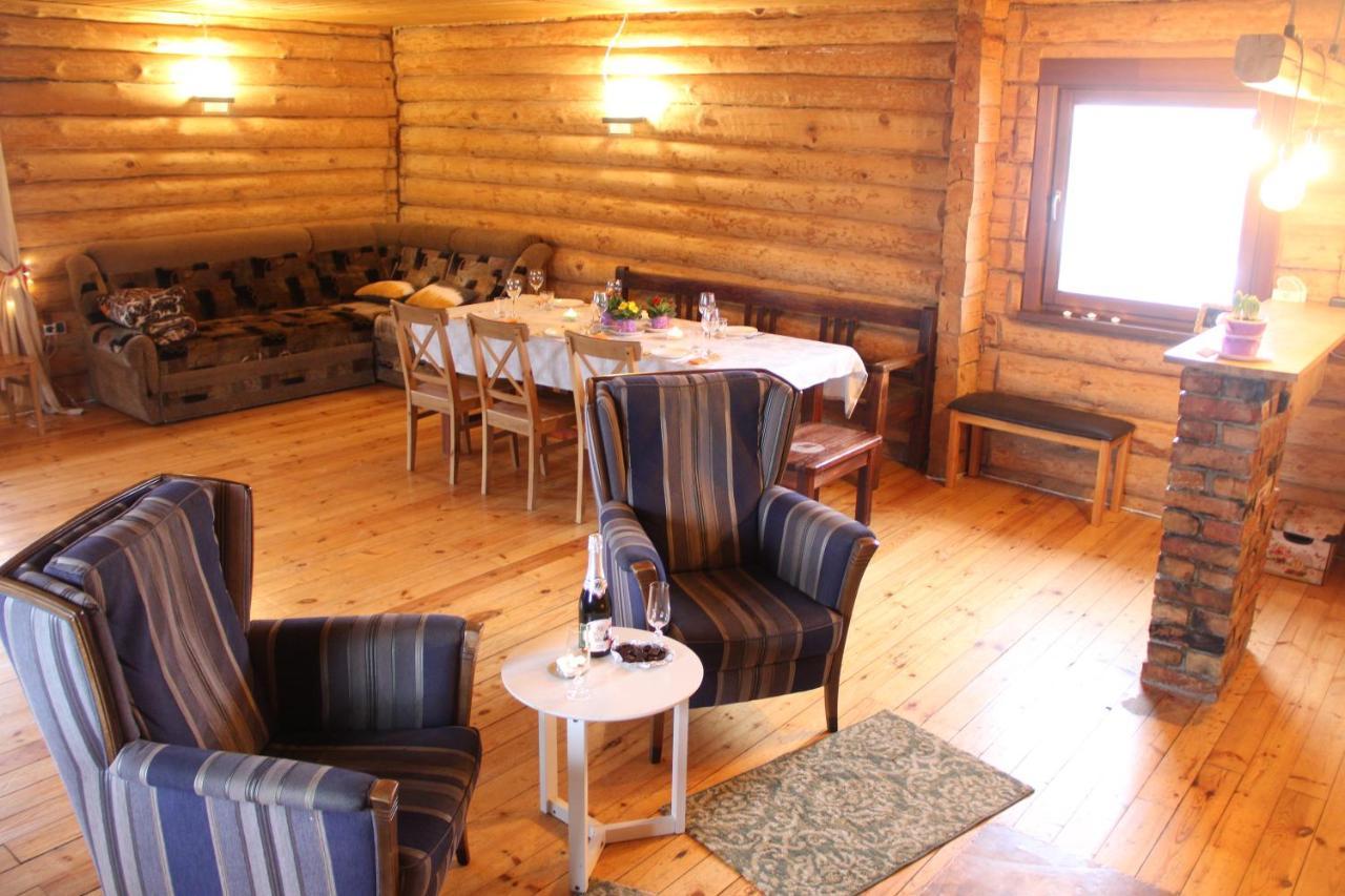 Zaku Muiza Guest House Anspoki Exterior foto